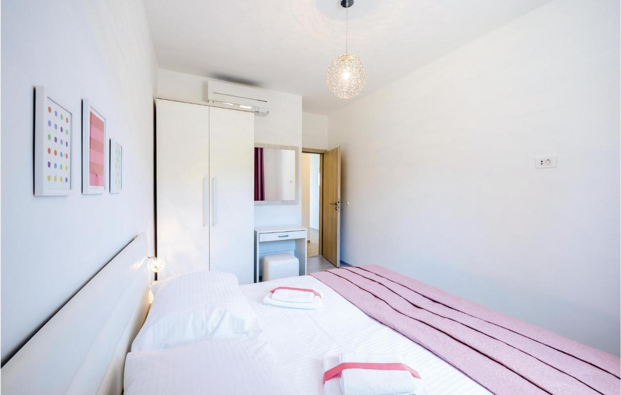 Amazing Apartment In Cavtat With House Sea View Zewnętrze zdjęcie