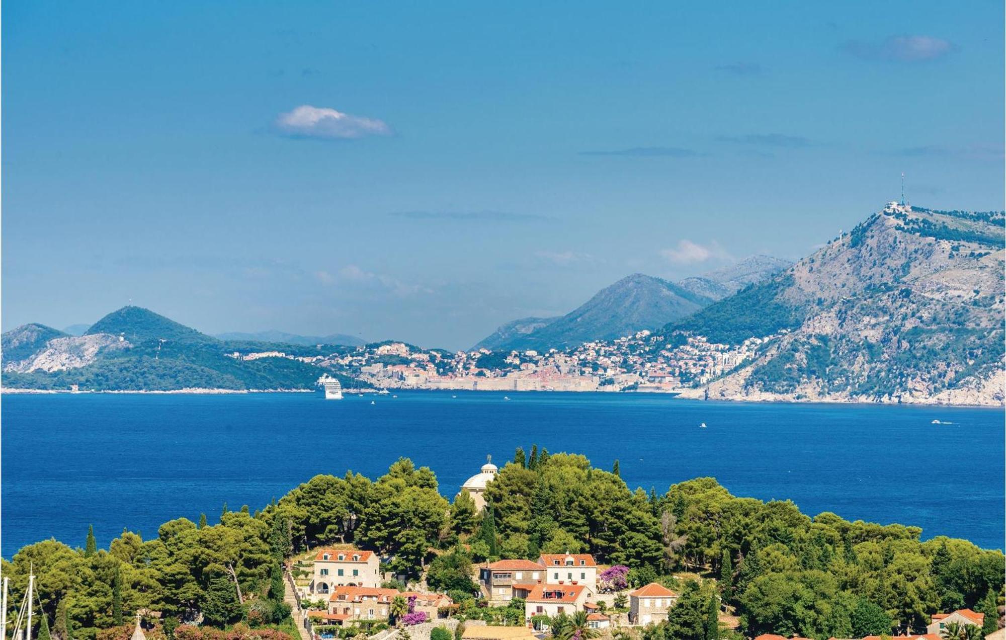 Amazing Apartment In Cavtat With House Sea View Zewnętrze zdjęcie